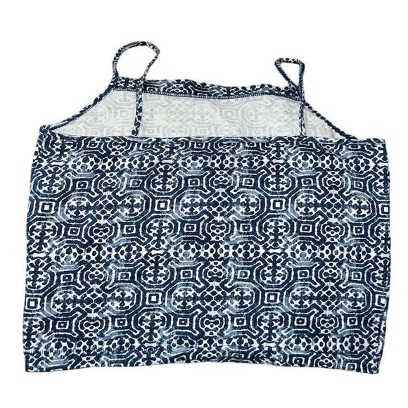 ✨ME to We Square High Neck Crop Cami✨ - Picture 5 of 7